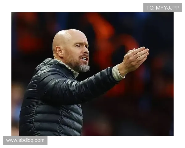 滕哈赫执教生涯回顾：从挑战者到战术大师的状态分析与发展趋势