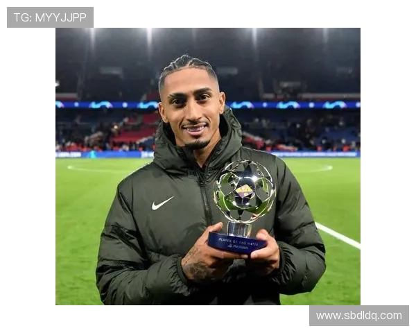 拉菲尼亚以5800万欧元转会费加盟巴萨，本赛季表现稳健