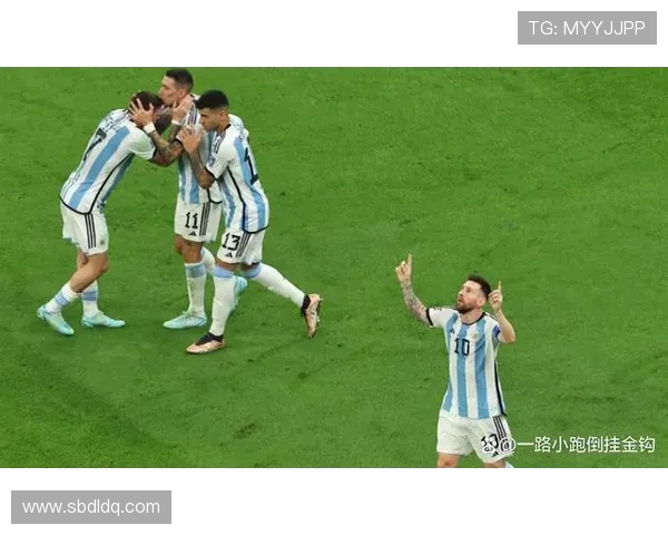 楚阿梅尼：2022世界杯主力后腰的中场屏障作用解析