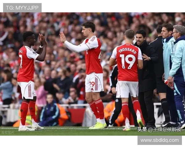 阿森纳从领先到被逆转问题显现，当前阶段表现波动对赛季走势形成制约