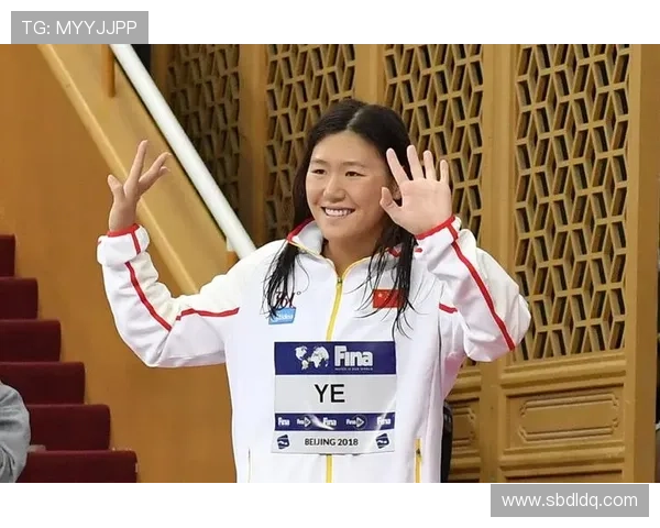 叶诗文训练完直接拎爱马仕去吃人均三千的私房菜