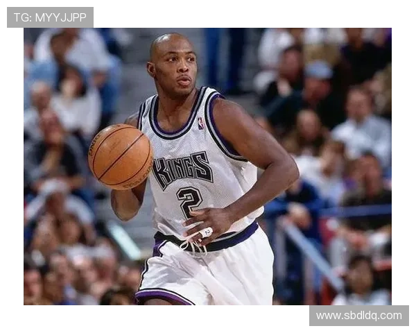 奥斯卡·罗伯特森助攻组织能力拉开与同期控卫差距，改变球队进攻节奏